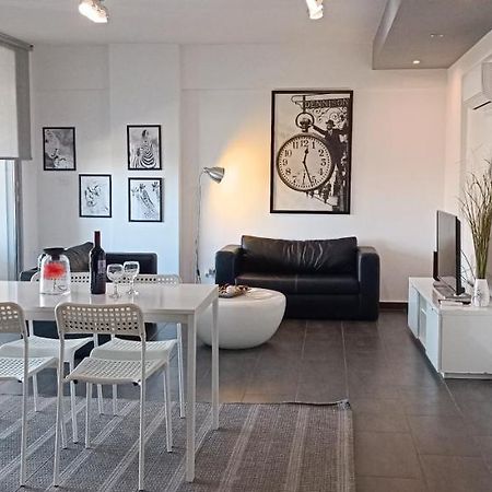 Dezo Luxury Town Apartment Ларнака Экстерьер фото