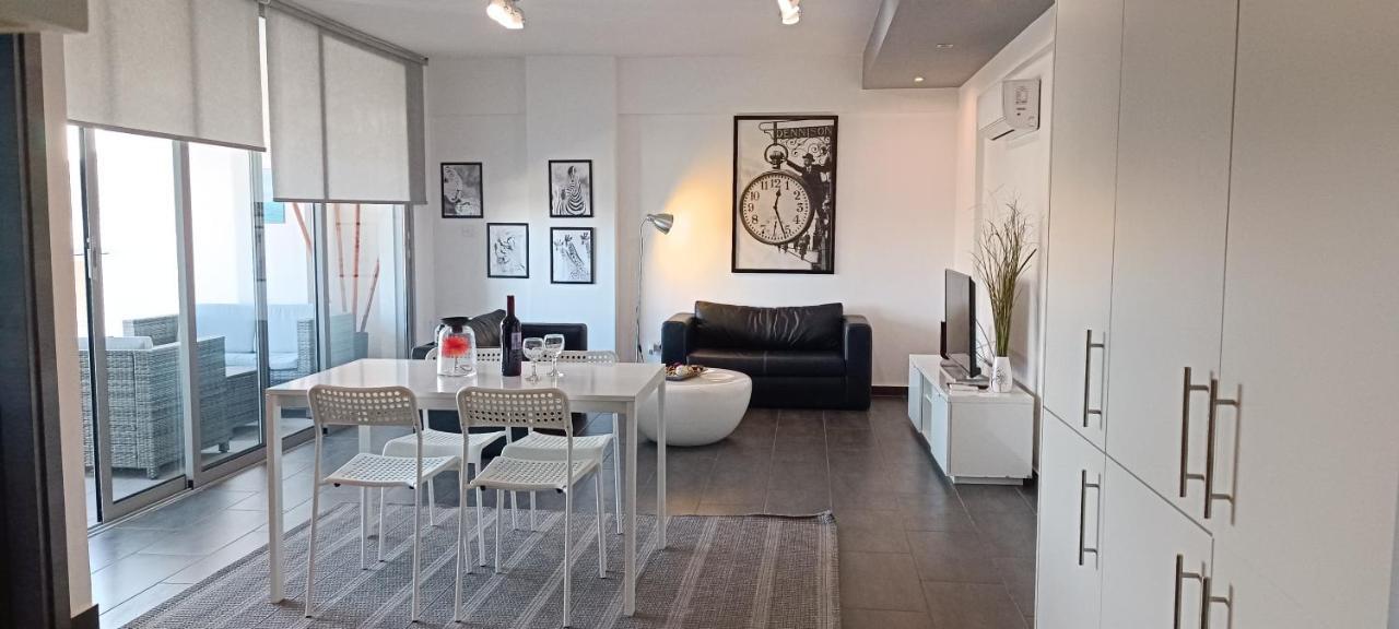 Dezo Luxury Town Apartment Ларнака Экстерьер фото