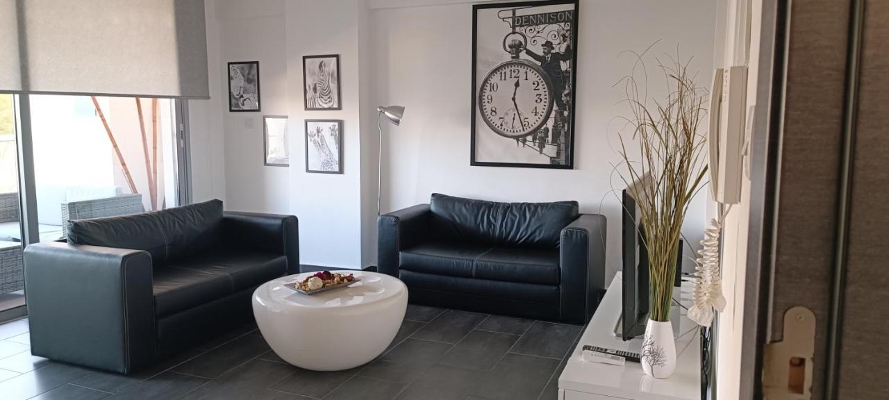 Dezo Luxury Town Apartment Ларнака Экстерьер фото