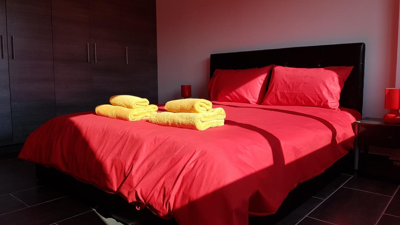 Dezo Luxury Town Apartment Ларнака Экстерьер фото